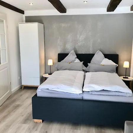 Hof Steinhuetten Tiny * ヴェスターヘーヴァー