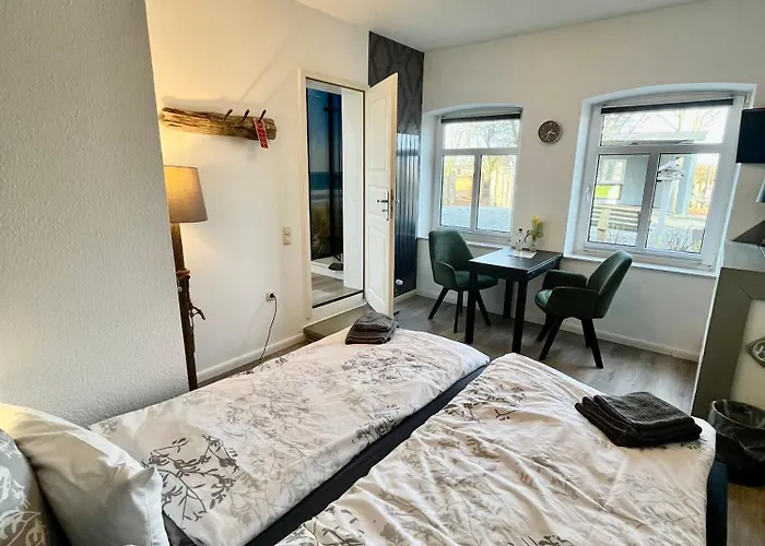 Hof Steinhuetten Tiny ホームステイ *